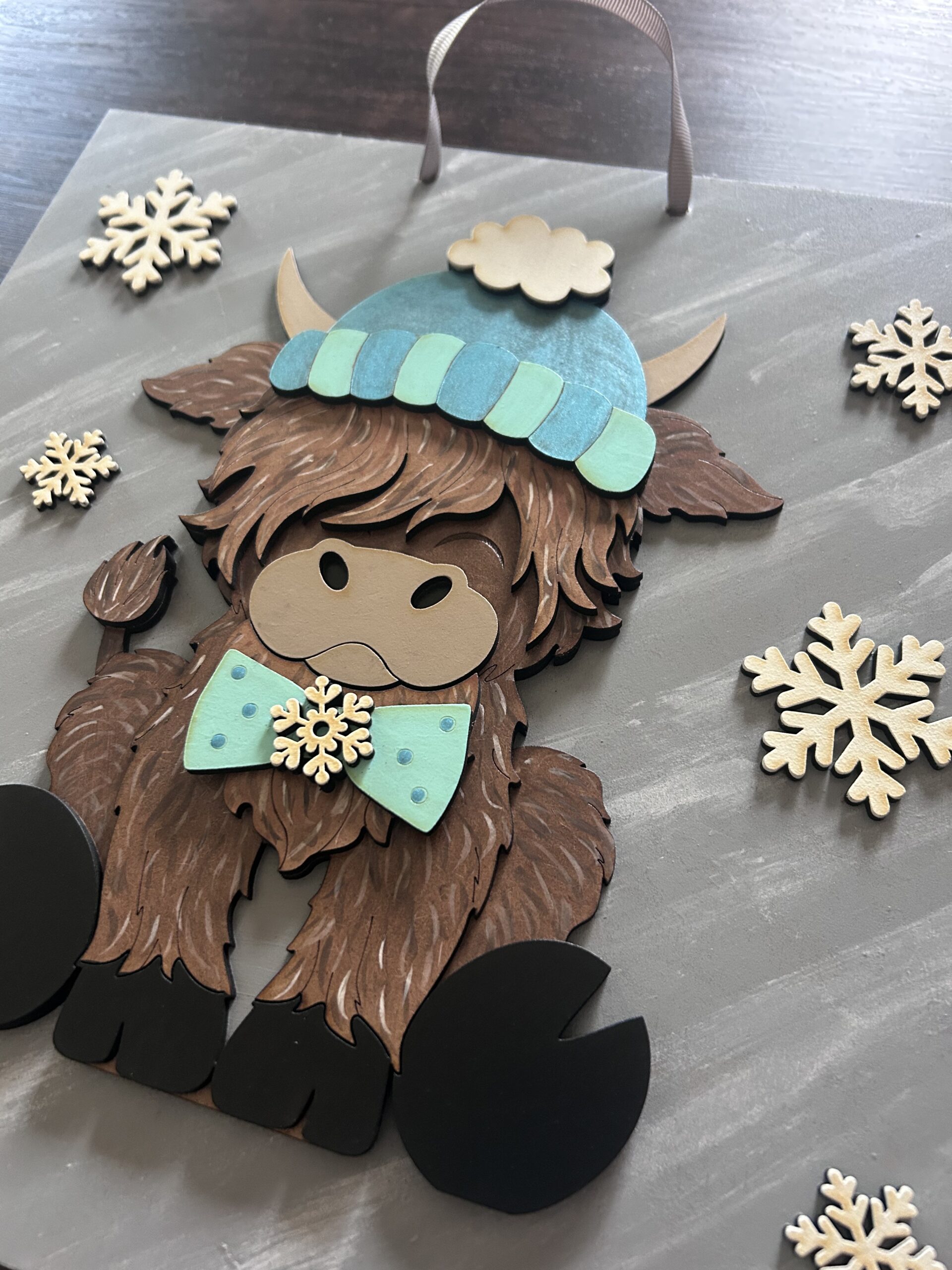 Highland Cow Winter Plaque